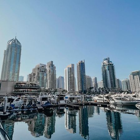 Savor Marina Views From The 64Th Floor Aparthotel Dubai Esterno foto